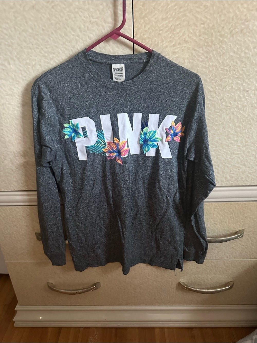 PINK Victoria's Secret Dark Gray Long-Sleeve Tee with Floral Logo